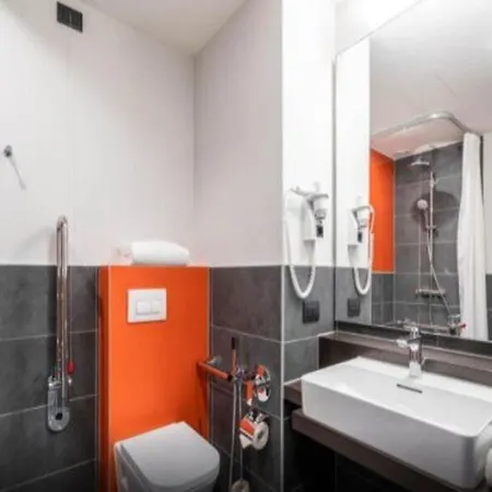 Campanile Venice Hotel