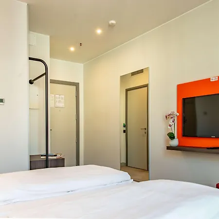 Campanile Venice Hotel 3*
