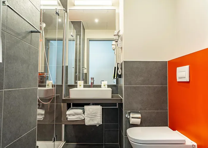 Campanile Venice Hotel 3*